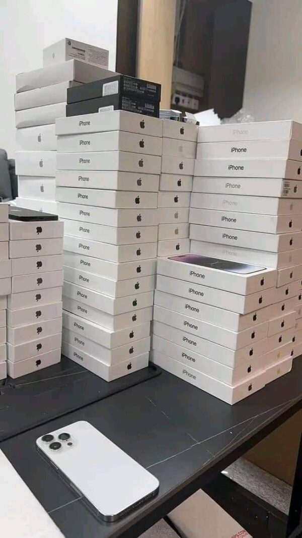 buy IPhone Pallet - Image 2